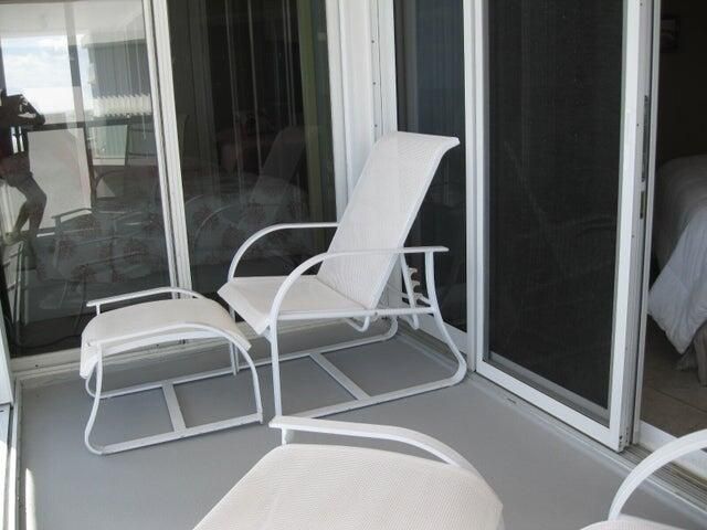 1057 Hillsboro Mile 921, Hillsboro Beach, FL 33062