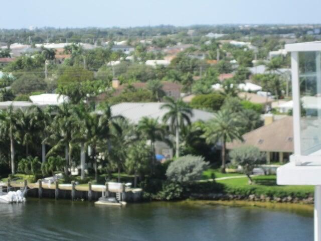 1057 Hillsboro Mile 921, Hillsboro Beach, FL 33062