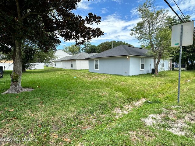 1394 MANOTAK Avenue, Jacksonville, FL 32210