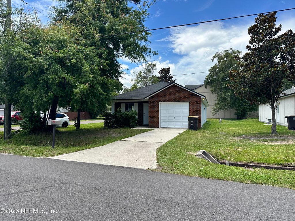 1394 MANOTAK Avenue, Jacksonville, FL 32210