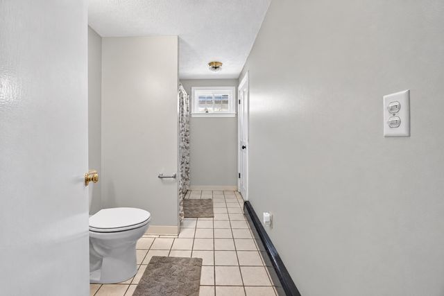 40 Avalon St, Revere, MA 02151