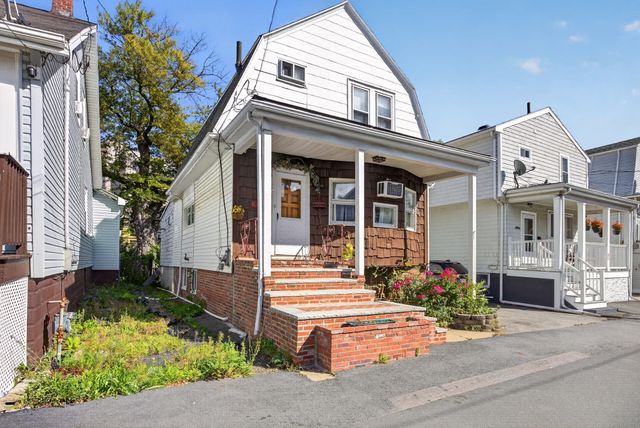 40 Avalon St, Revere, MA 02151