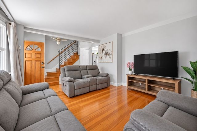 40 Avalon St, Revere, MA 02151