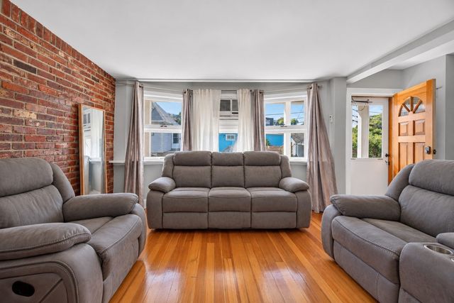 40 Avalon St, Revere, MA 02151