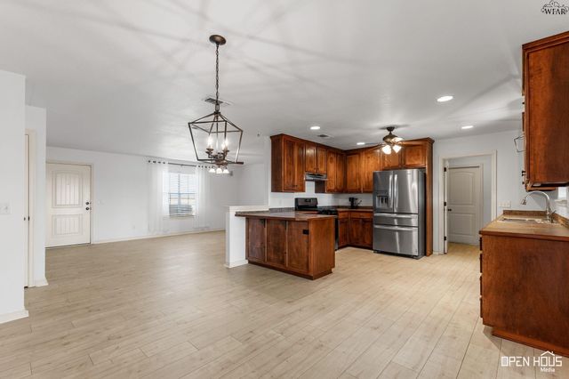 568 VAUGHN ROAD, Burkburnett, TX 76354