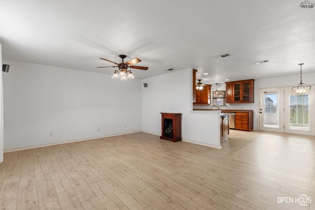 568 VAUGHN ROAD, Burkburnett, TX 76354
