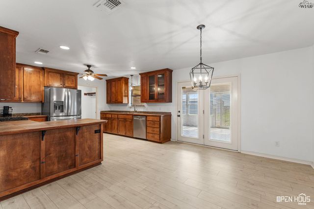568 VAUGHN ROAD, Burkburnett, TX 76354