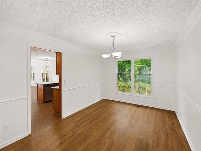 4823 NW 57th Court, Kansas City, MO 64151