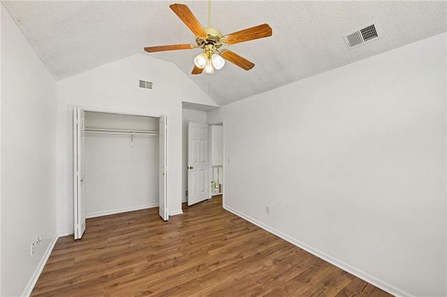 4823 NW 57th Court, Kansas City, MO 64151