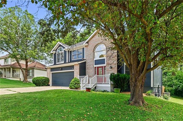 4823 NW 57th Court, Kansas City, MO 64151