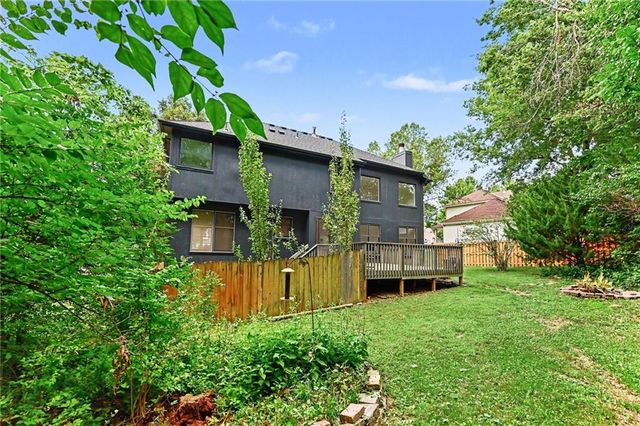 4823 NW 57th Court, Kansas City, MO 64151