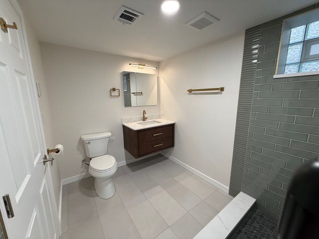 5822 W 64th Place, Chicago, IL 60638