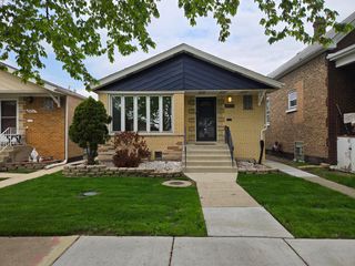 5822 W 64th Place, Chicago, IL 60638