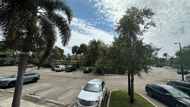 16551 Blatt Blvd 204, Weston, FL 33326