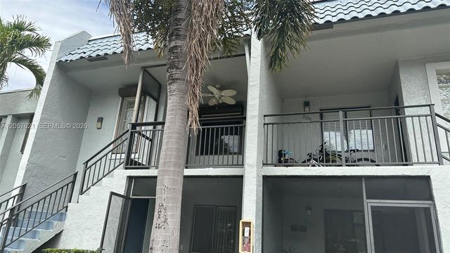 16551 Blatt Blvd 204, Weston, FL 33326