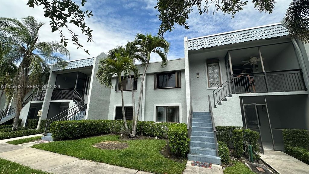 16551 Blatt Blvd 204, Weston, FL 33326