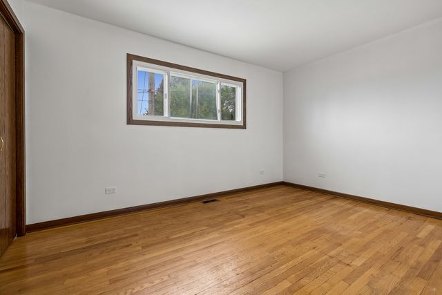 5905 N Oketo Avenue, Chicago, IL 60631
