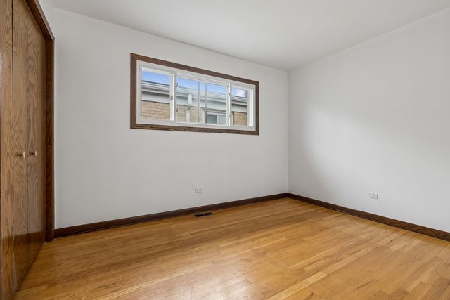 5905 N Oketo Avenue, Chicago, IL 60631