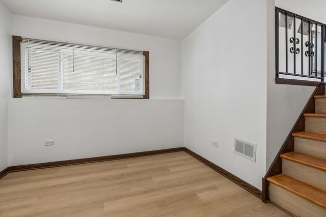 5905 N Oketo Avenue, Chicago, IL 60631