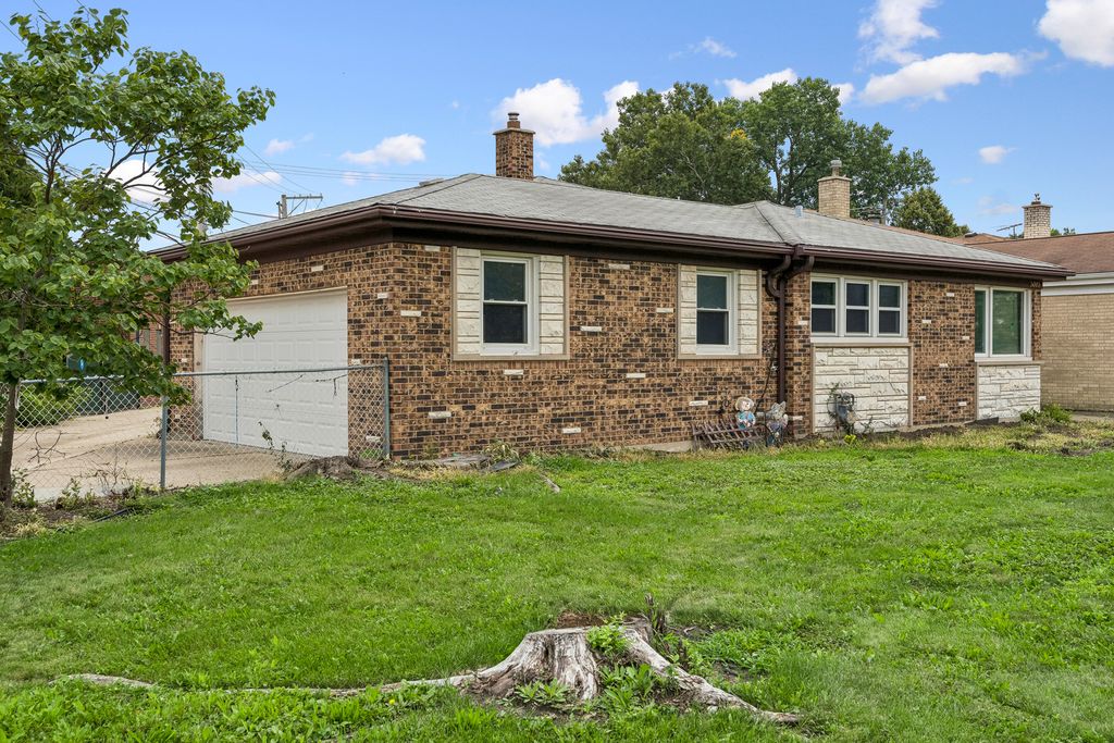 5905 N Oketo Avenue, Chicago, IL 60631