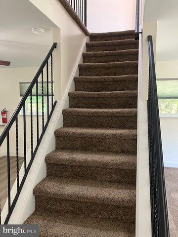 154 LAUREBA AVE, Stratford, NJ 08084
