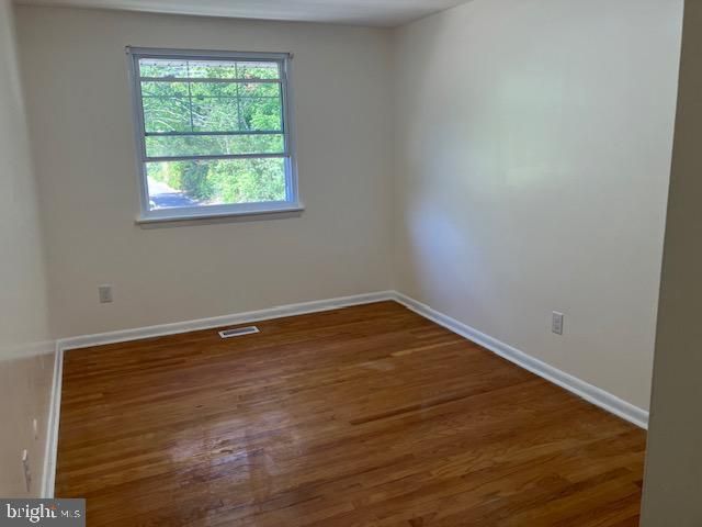 154 LAUREBA AVE, Stratford, NJ 08084