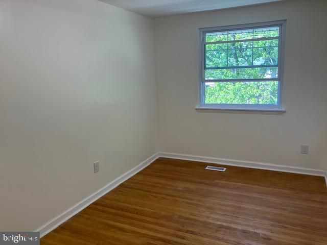 154 LAUREBA AVE, Stratford, NJ 08084