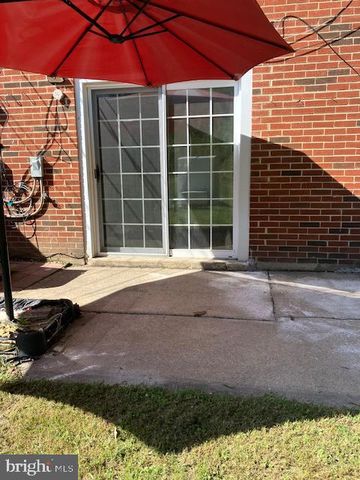 154 LAUREBA AVE, Stratford, NJ 08084
