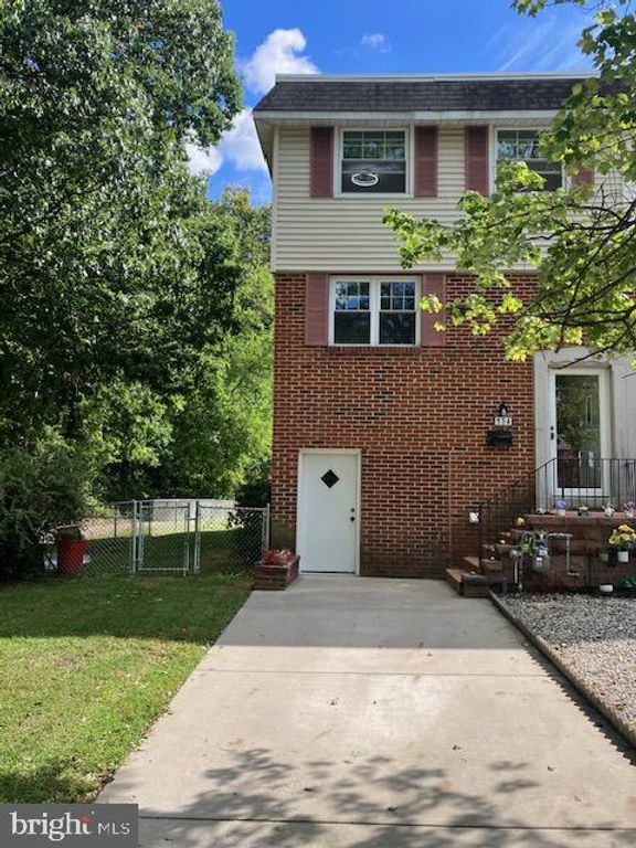 154 LAUREBA AVE, Stratford, NJ 08084
