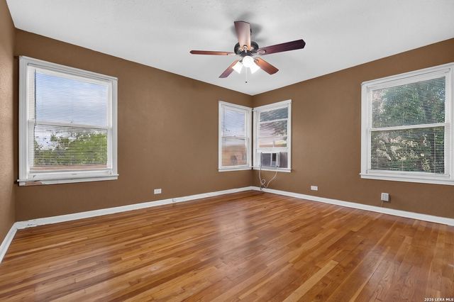 2001 Fresno, San Antonio, TX 78201