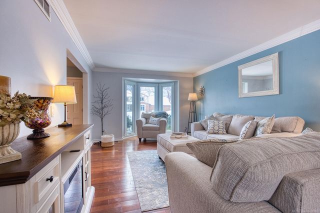 13848 Woodsett Court, Shelby Twp, MI 48315