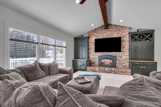 13848 Woodsett Court, Shelby Twp, MI 48315