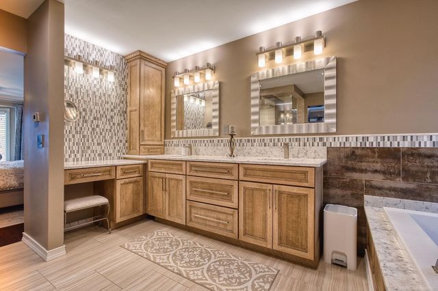 13848 Woodsett Court, Shelby Twp, MI 48315