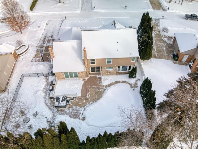 13848 Woodsett Court, Shelby Twp, MI 48315