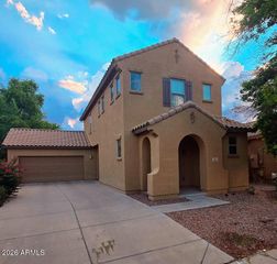 4185 E WOODSIDE Court, Gilbert, AZ 85297
