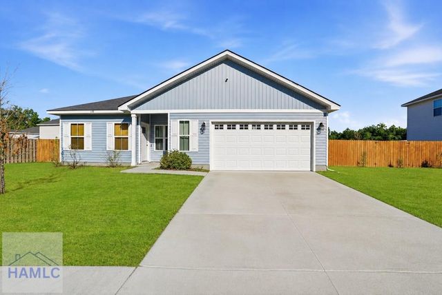 138 Cherokee Oaks Xing, Hinesville, GA 31313