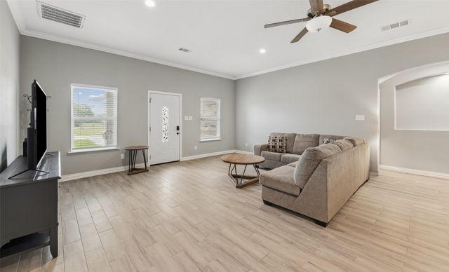 6797 Bridle Bit Trail, Fort Worth, TX 76135