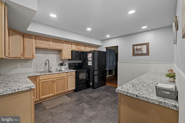 2029 E CEDARVILLE RD, Pottstown, PA 19465