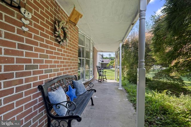 2029 E CEDARVILLE RD, Pottstown, PA 19465