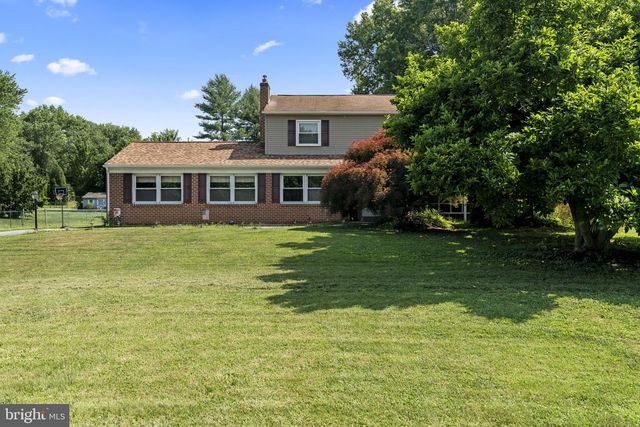 2029 E CEDARVILLE RD, Pottstown, PA 19465