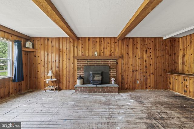 2029 E CEDARVILLE RD, Pottstown, PA 19465