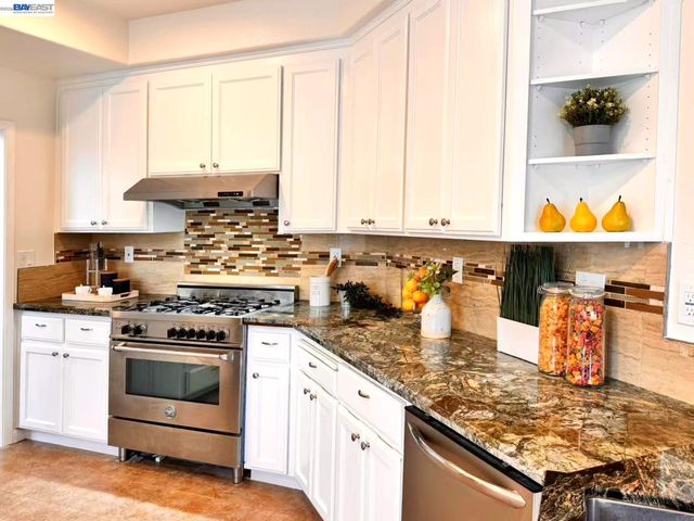 2966 Meridien Cir, Union City, CA 94587