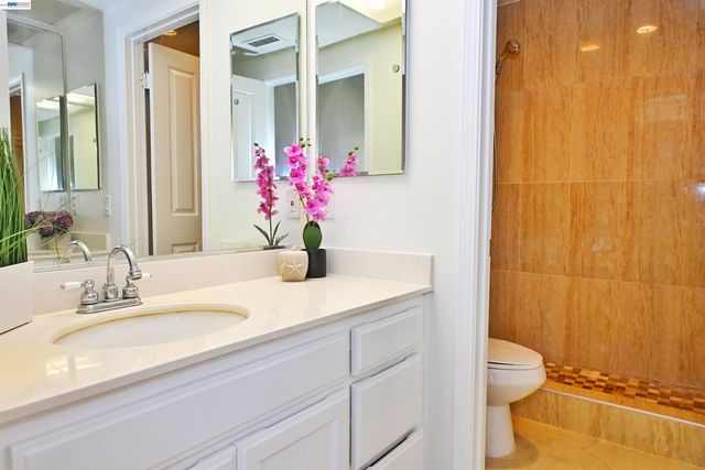 2966 Meridien Cir, Union City, CA 94587