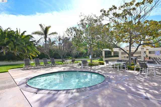 2966 Meridien Cir, Union City, CA 94587