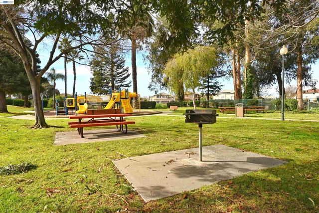 2966 Meridien Cir, Union City, CA 94587