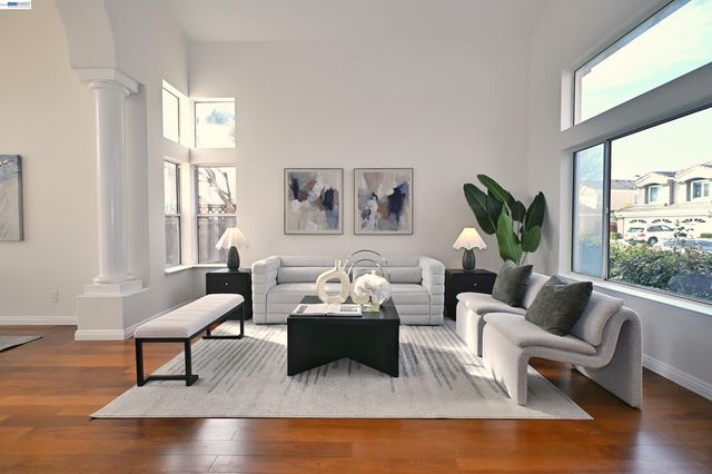 2966 Meridien Cir, Union City, CA 94587