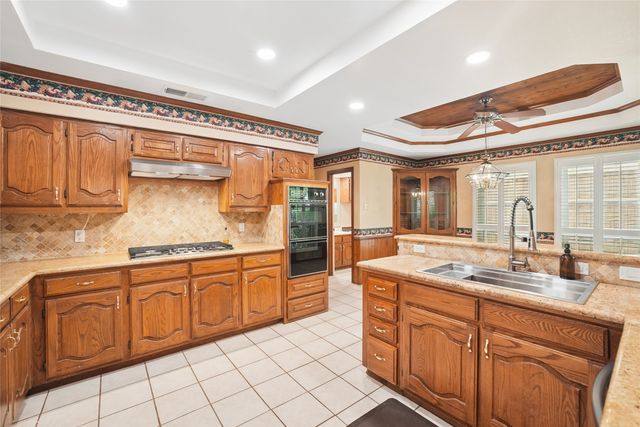 1304 Carriage Creek Drive, Desoto, TX 75115