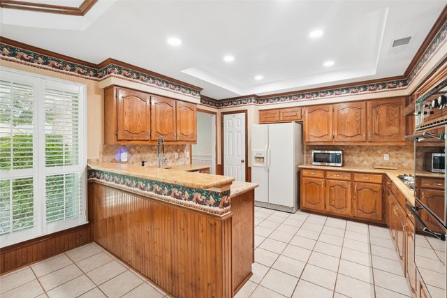 1304 Carriage Creek Drive, Desoto, TX 75115