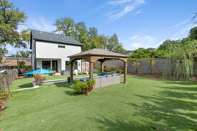 933 42nd Ave, N, Nashville, TN 37209