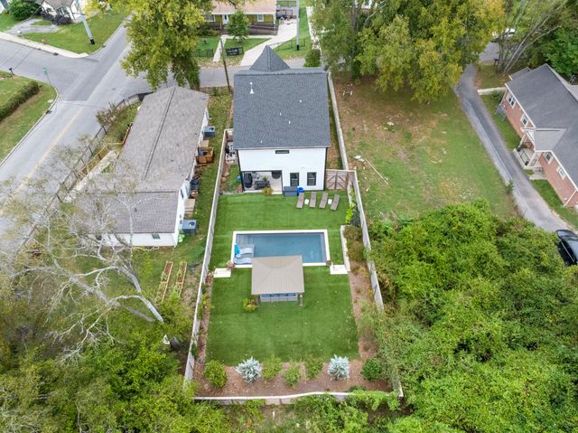 933 42nd Ave, N, Nashville, TN 37209